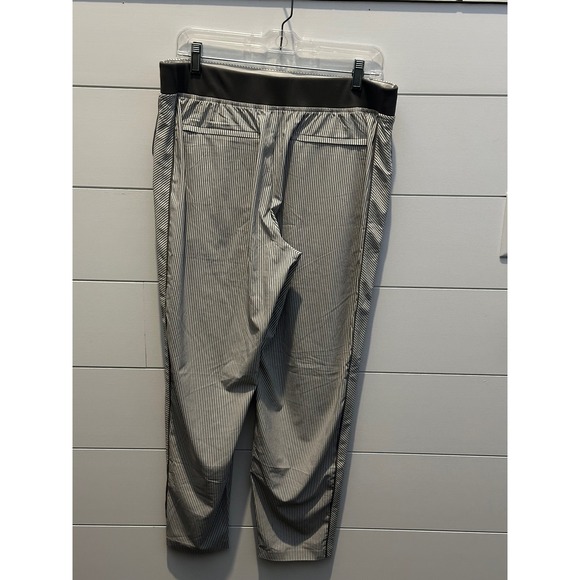 Athleta Pants - Athleta Brooklyn Textured Ankle Pant 14 Black White Striped Tapered Travel Pants